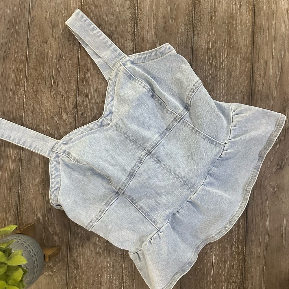 Jessica Simpson Light Blue Denim Top - Picture 2 of 12